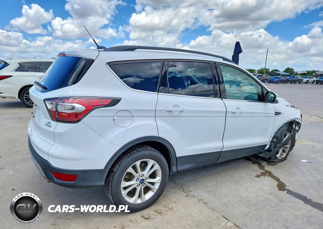 2017 Ford Escape Se VIN:1FMCU0GD4HUB42829 - 3