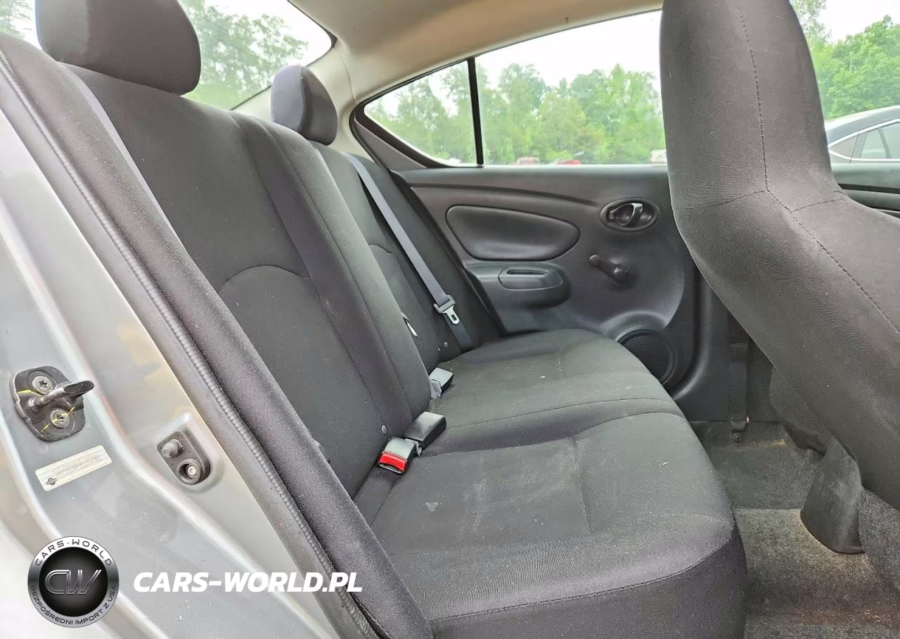 2014 Nissan Versa 1.6 S VIN:3N1CN7AP1EL807563 - 10