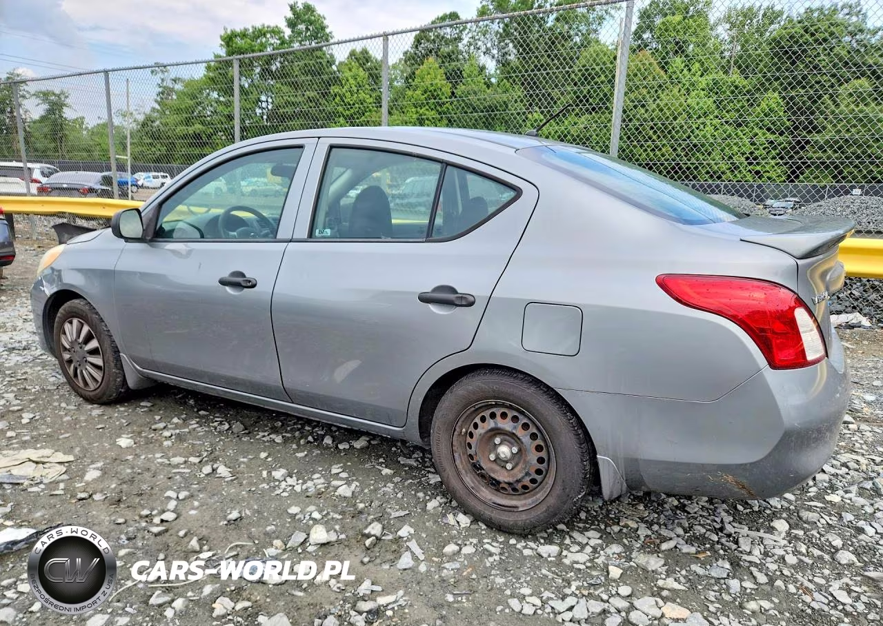 2014 Nissan Versa 1.6 S VIN:3N1CN7AP1EL807563 - 2
