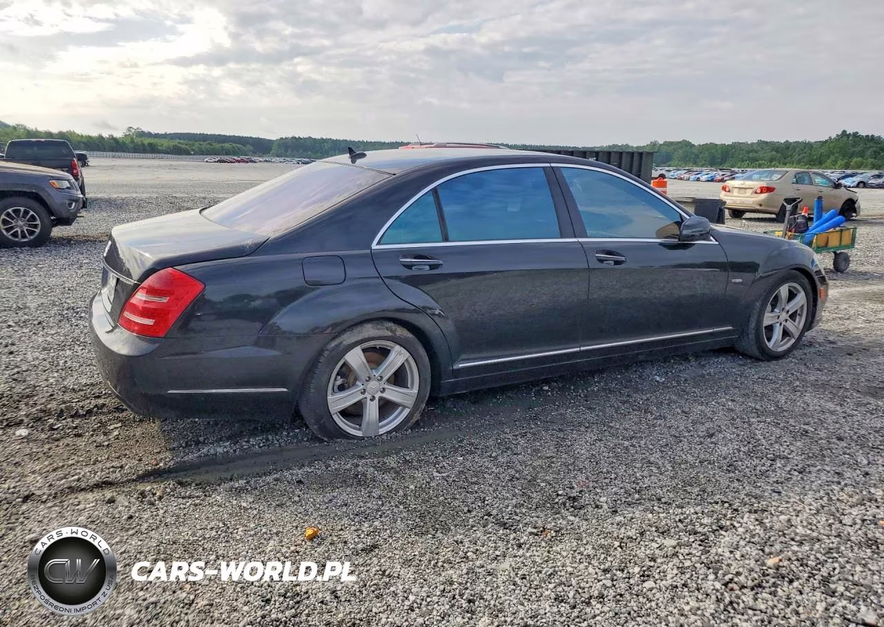 2012 Mercedes-Benz S 550 VIN:WDDNG7DBXCA432069 - 3