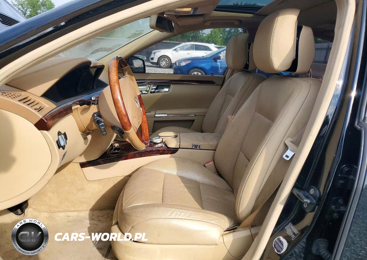 2012 Mercedes-Benz S 550 VIN:WDDNG7DBXCA432069 - 7