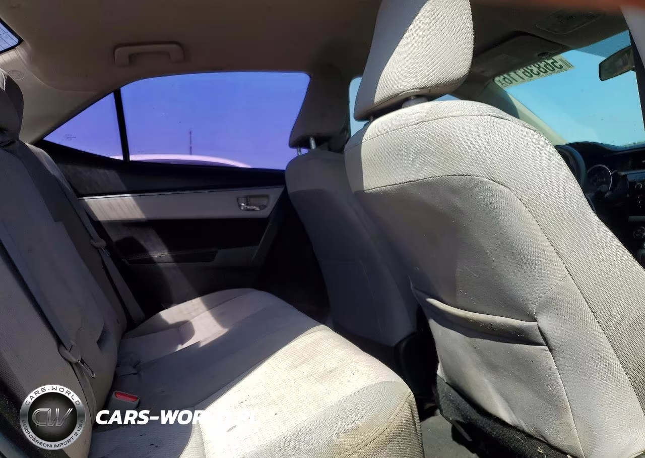 2015 Toyota Corolla Le VIN:5YFBURHE1FP281113 - 10