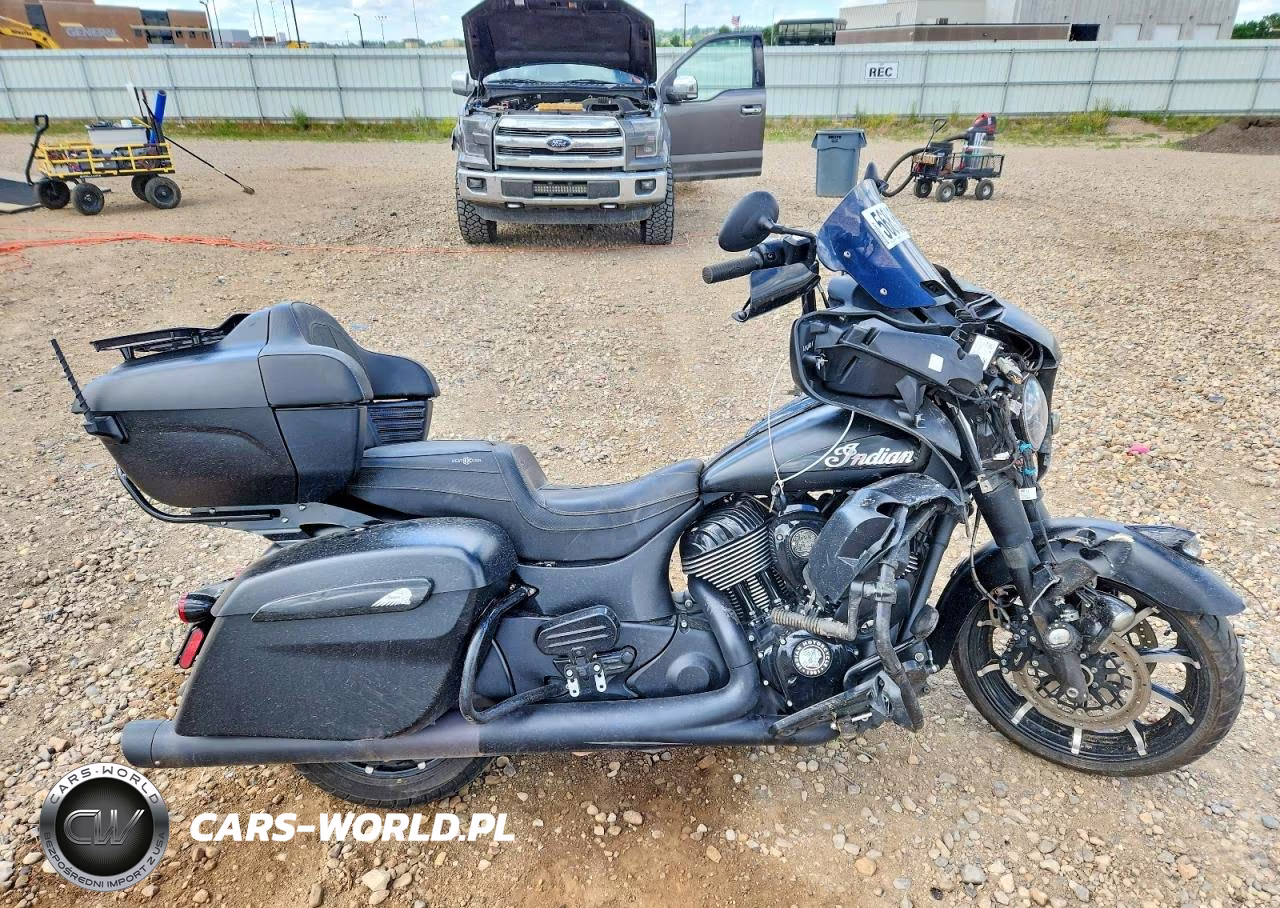 2022 Indian Motorcycle Co. Roadmaster Dark Horse