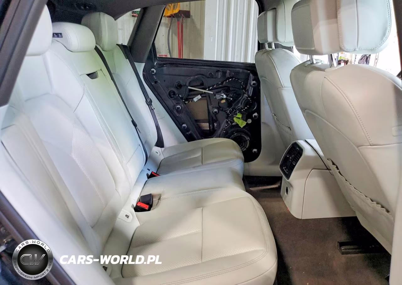 2017 Porsche Macan S VIN:WP1AB2A54HLB20123 - 10