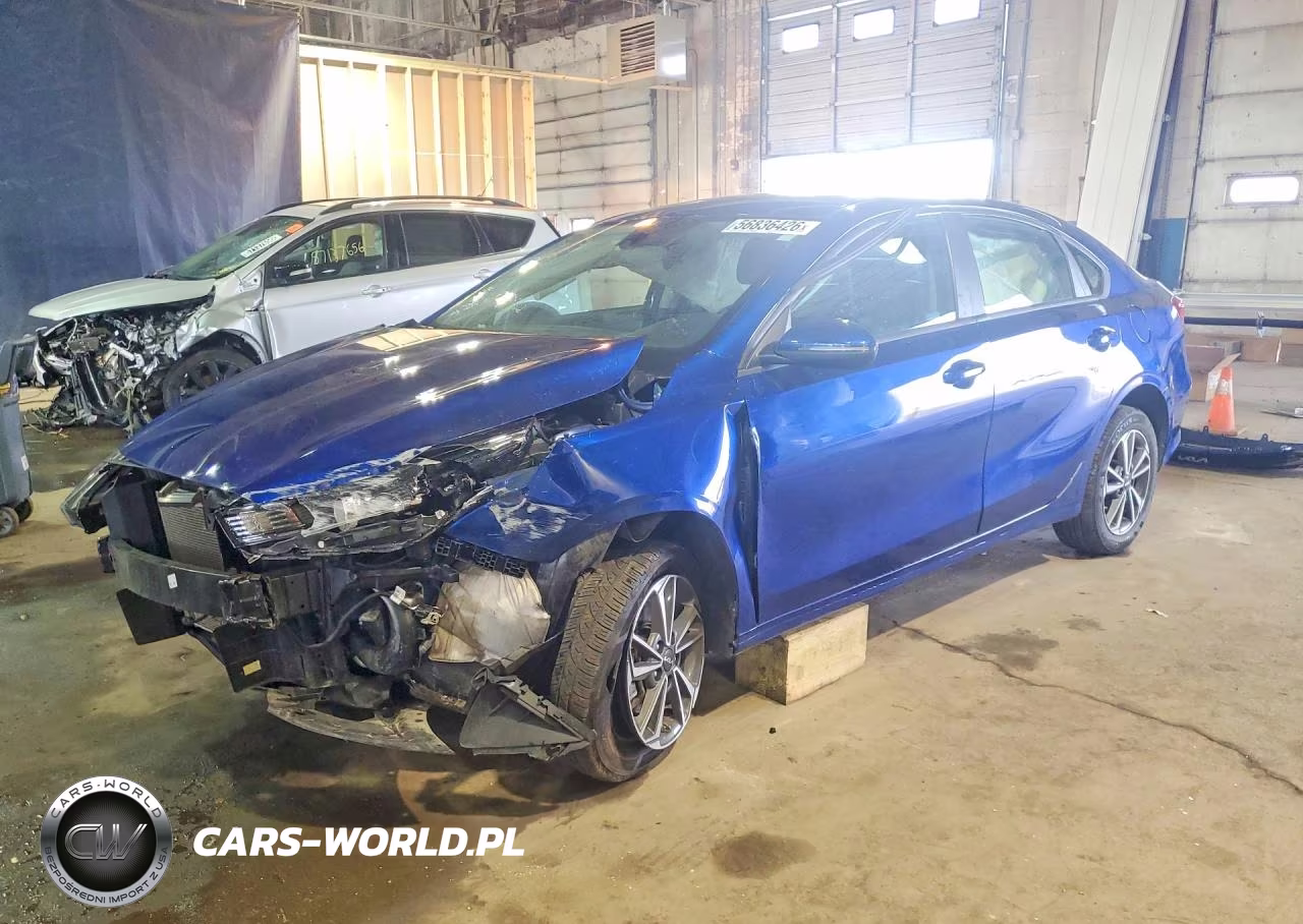 2023 Kia Forte Lxs – zdjęcie 1 z 13