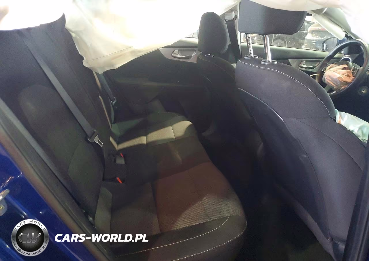 2023 Kia Forte Lxs VIN:3KPF24AD1PE584990 - 10