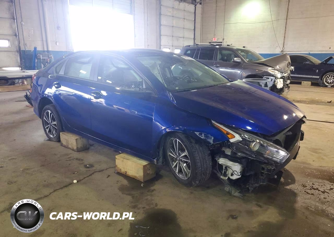 2023 Kia Forte Lxs VIN:3KPF24AD1PE584990 - 4