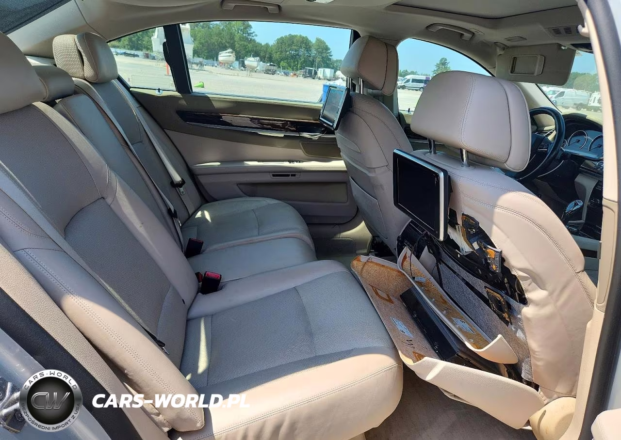 2013 BMW 750 Li VIN:WBAYE8C5XDD131703 - 10