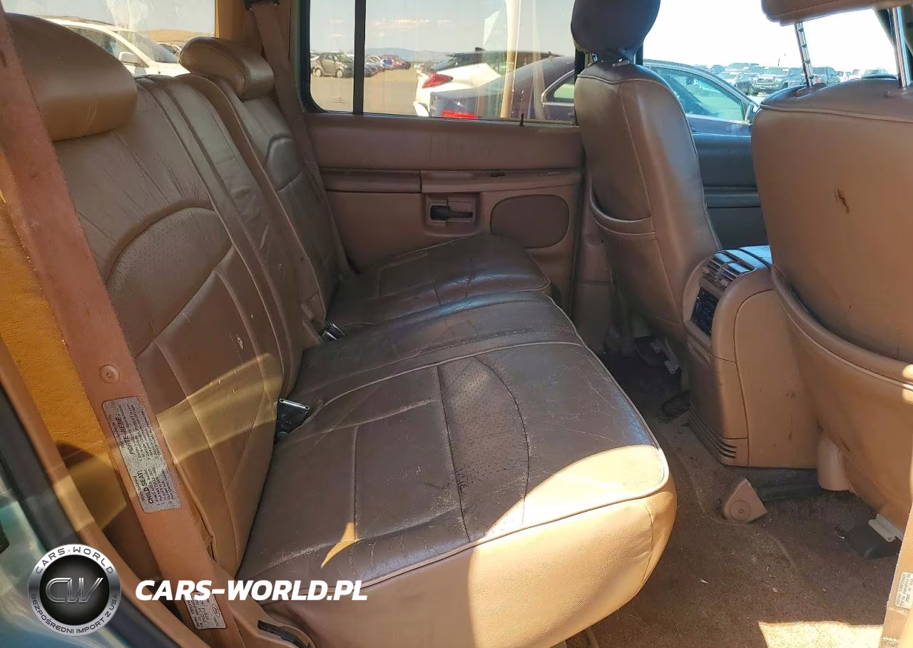 1996 Ford Explorer VIN:1FMDU35P2TZB45548 - 10