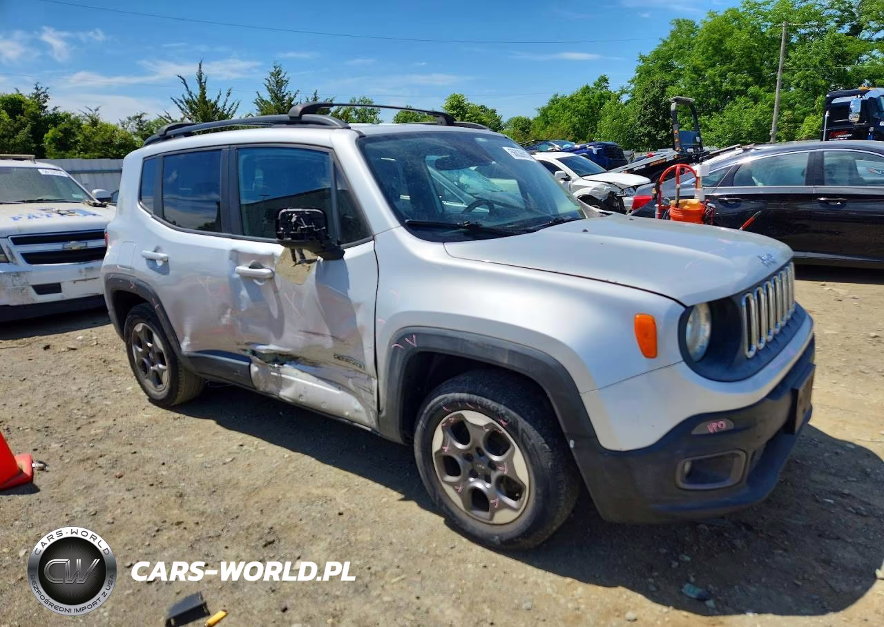2015 Jeep Renegade Latitude VIN:ZACCJABH2FPB84296 - 4