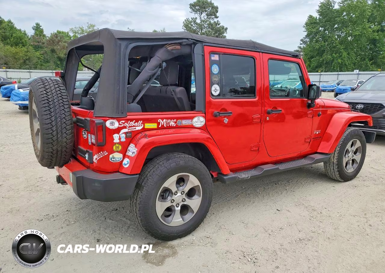 2017 Jeep Wrangler Unlimited Sahara VIN:1C4BJWEG5HL592049 - 3