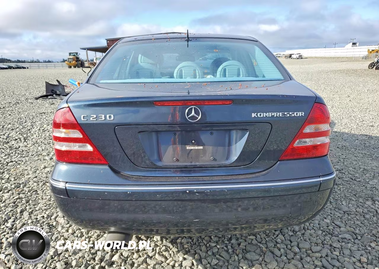 2005 Mercedes-Benz C 230K Sport Sedan VIN:WDBRF40J15F715667 - 6