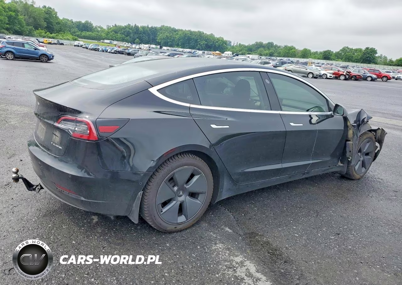 2018 Tesla Model 3 VIN:5YJ3E1EB0JF184938 - 3