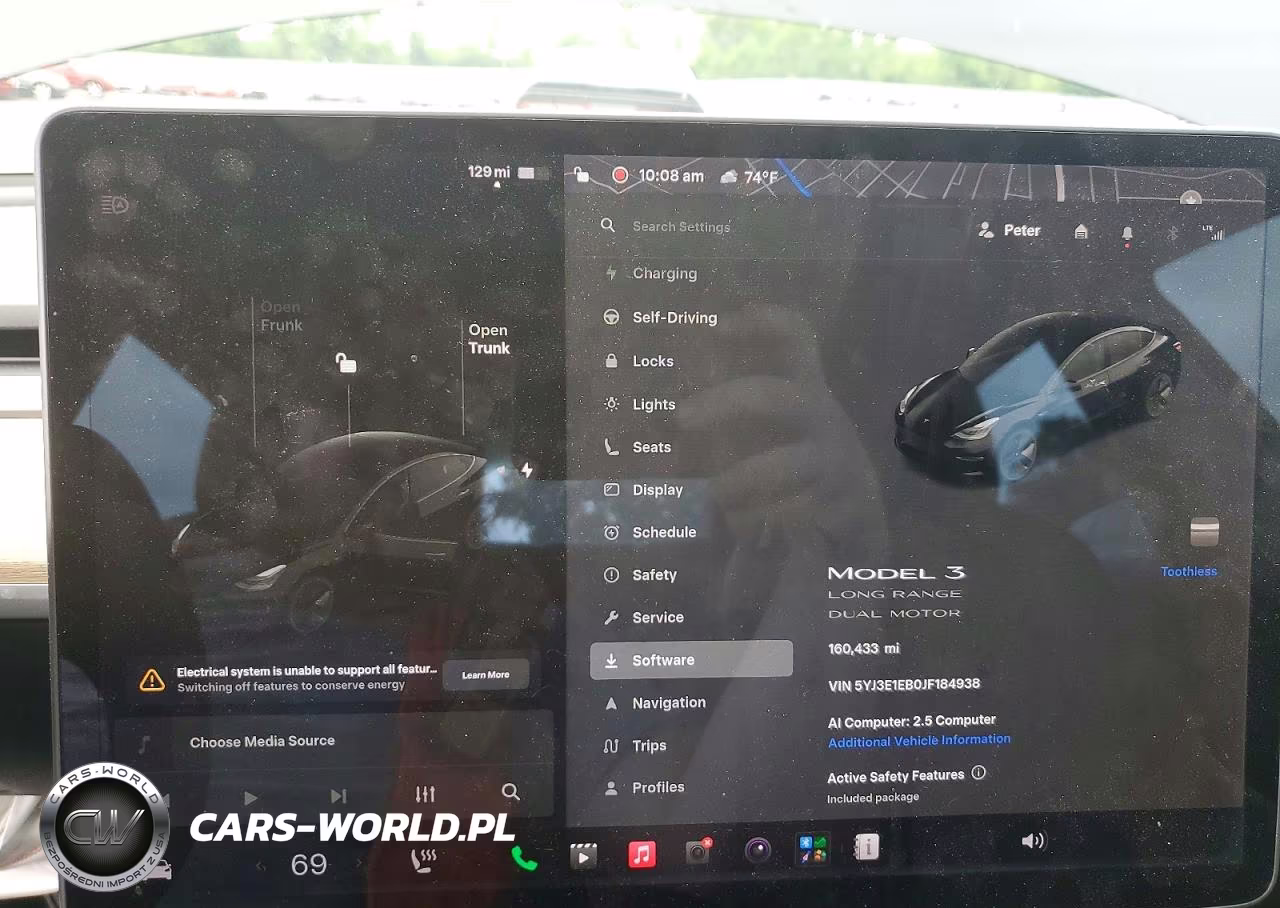 2018 Tesla Model 3 VIN:5YJ3E1EB0JF184938 - 9