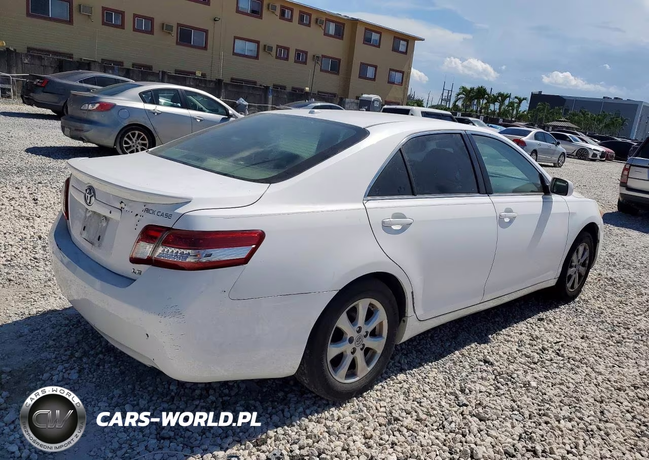 2011 Toyota Camry Le VIN:4T1BF3EK9BU611252 - 3