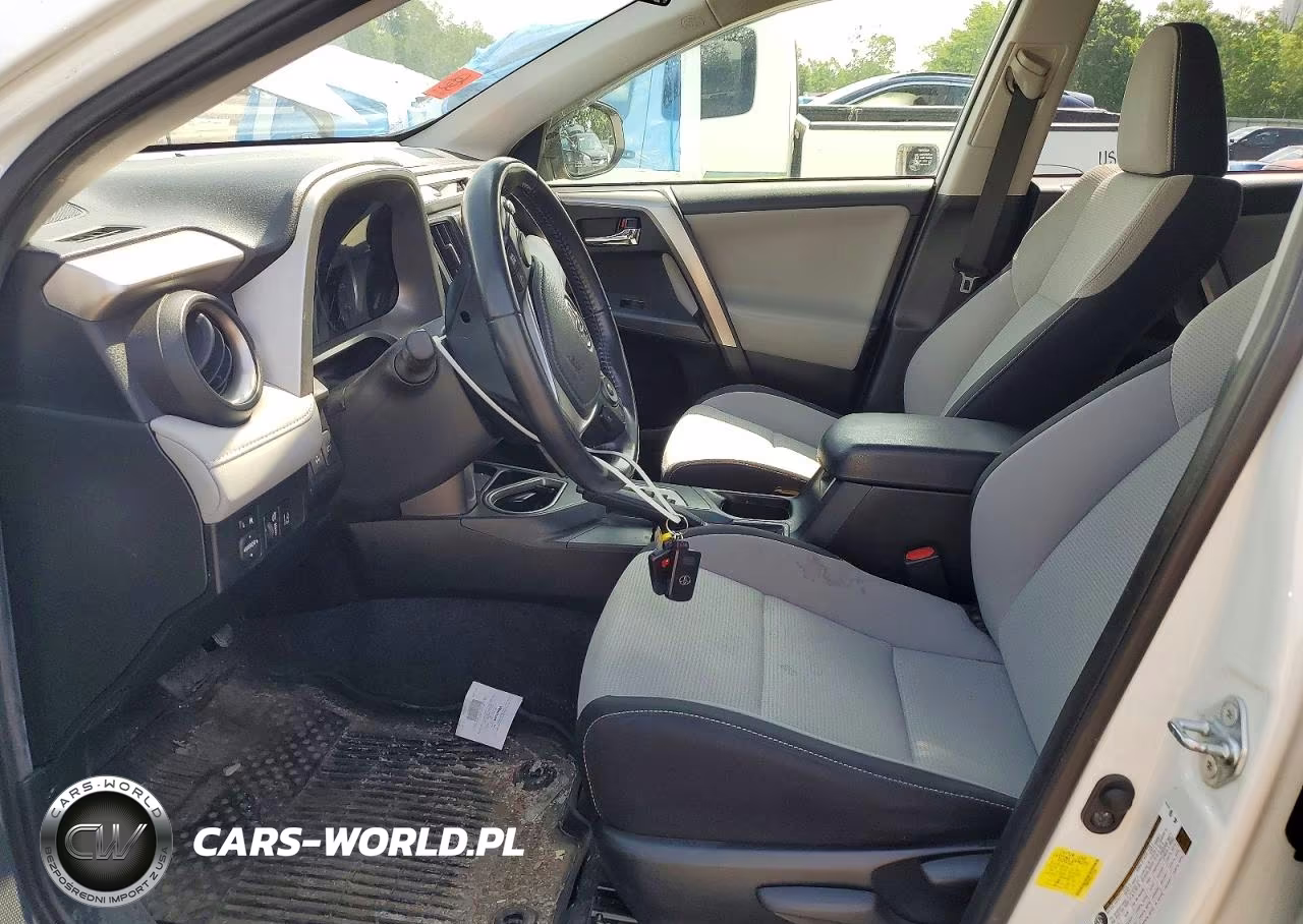 2018 Toyota Rav4 Xle VIN:JTMRFREV6JJ721384 - 7