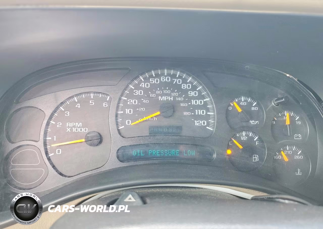 2004 Chevrolet Tahoe C1500 VIN:1GNEC13V34R321355 - 9