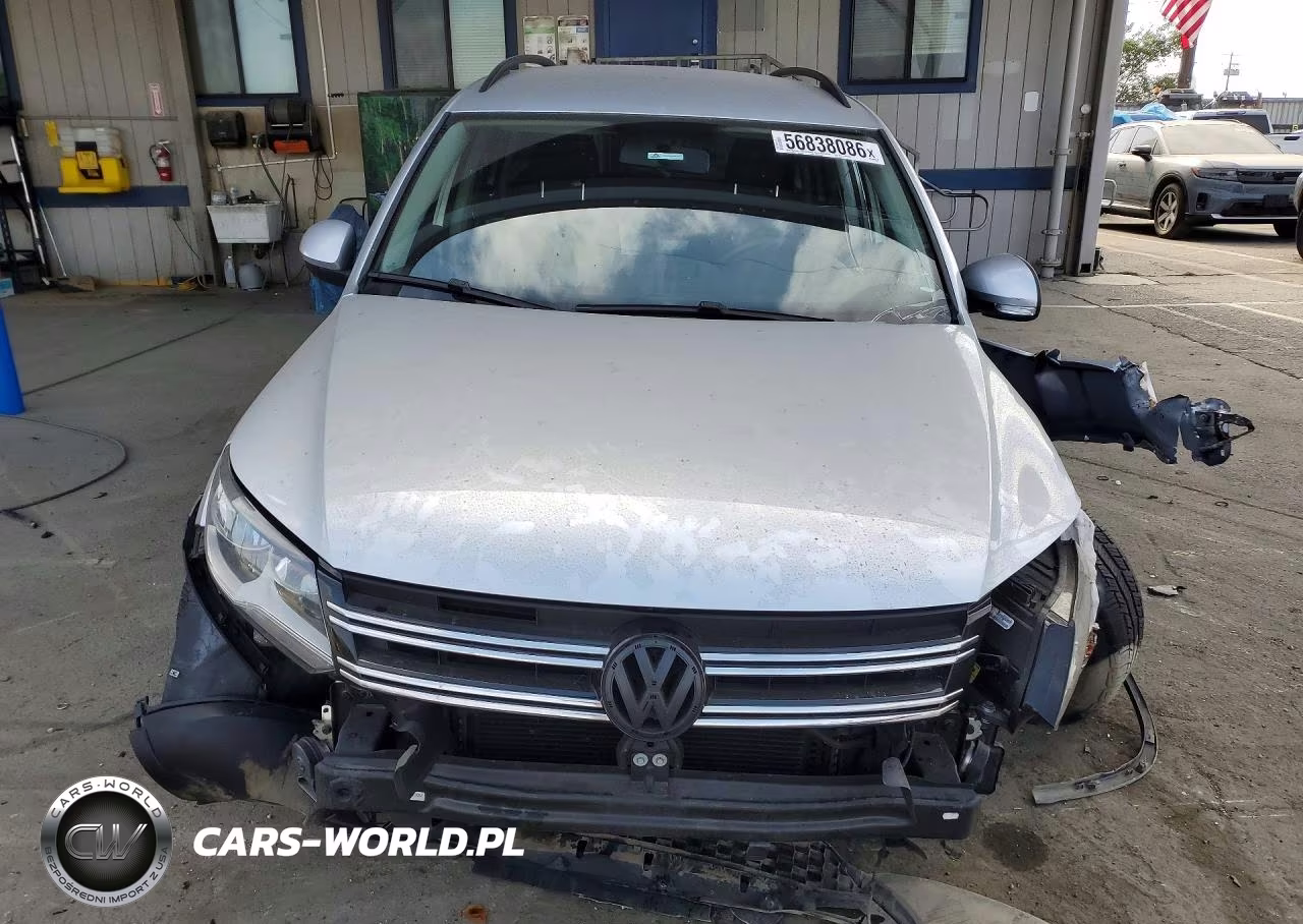 2017 Volkswagen Tiguan S VIN:WVGAV7AX9HK051776 - 5