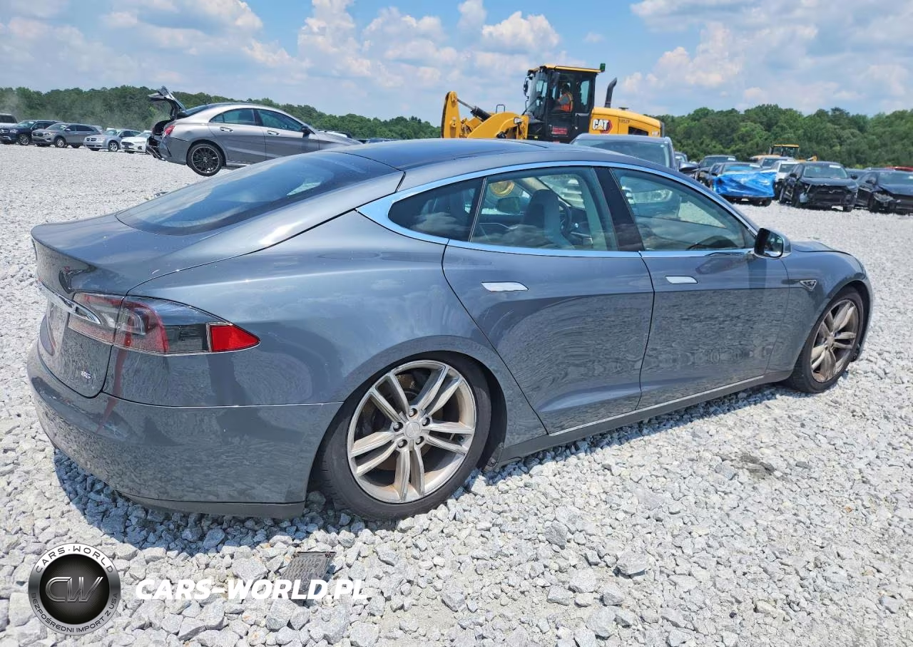 2013 Tesla Model S VIN:5YJSA1CN2DFP05375 - 3