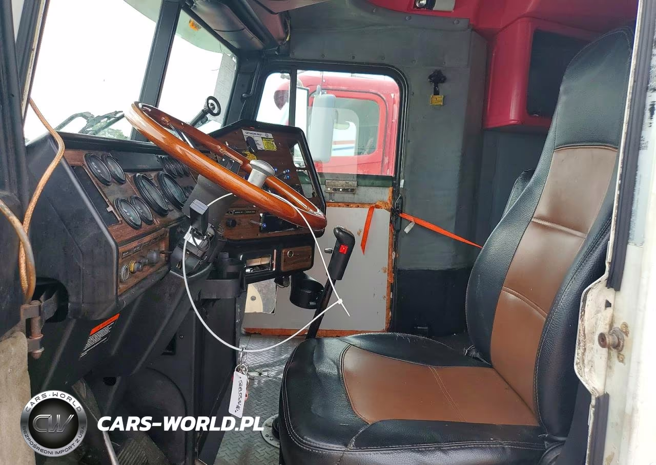 2001 Freightliner Fld120 Semi Truck VIN:1FUJAHCG21PF96211 - 5