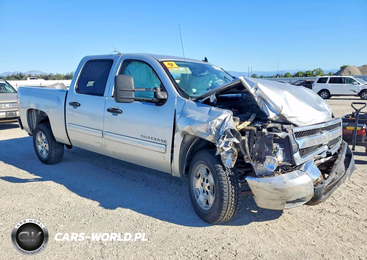 2011 Chevrolet Silverado C1500 Lt VIN:3GCPCSE00BG273805 - 4
