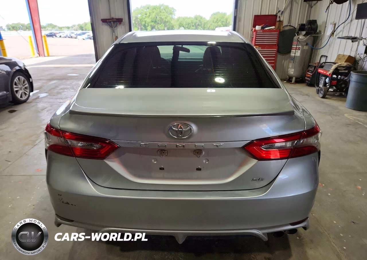 2018 Toyota Camry Se VIN:4T1B11HK0JU016366 - 6