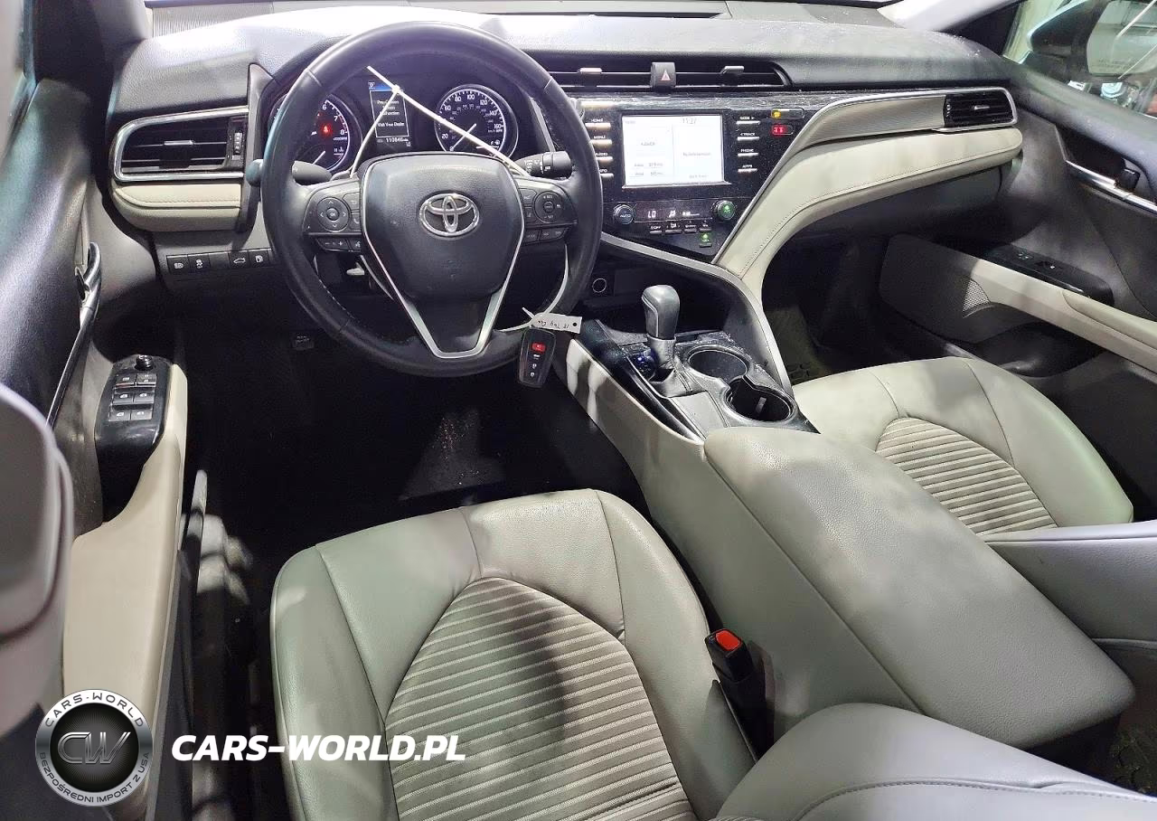 2018 Toyota Camry Se VIN:4T1B11HK0JU016366 - 8