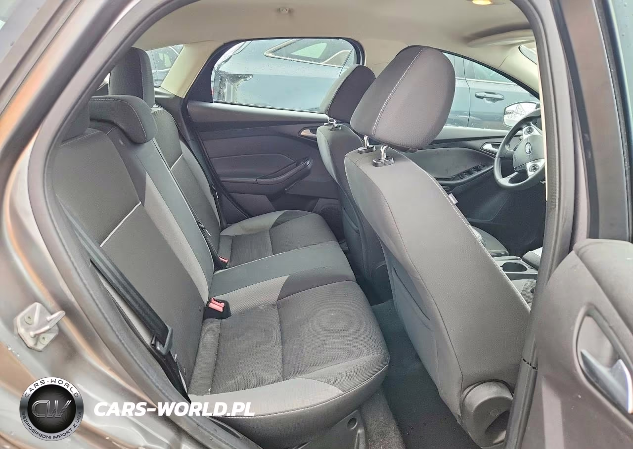 2014 Ford Focus Se VIN:1FADP3K22EL173592 - 10