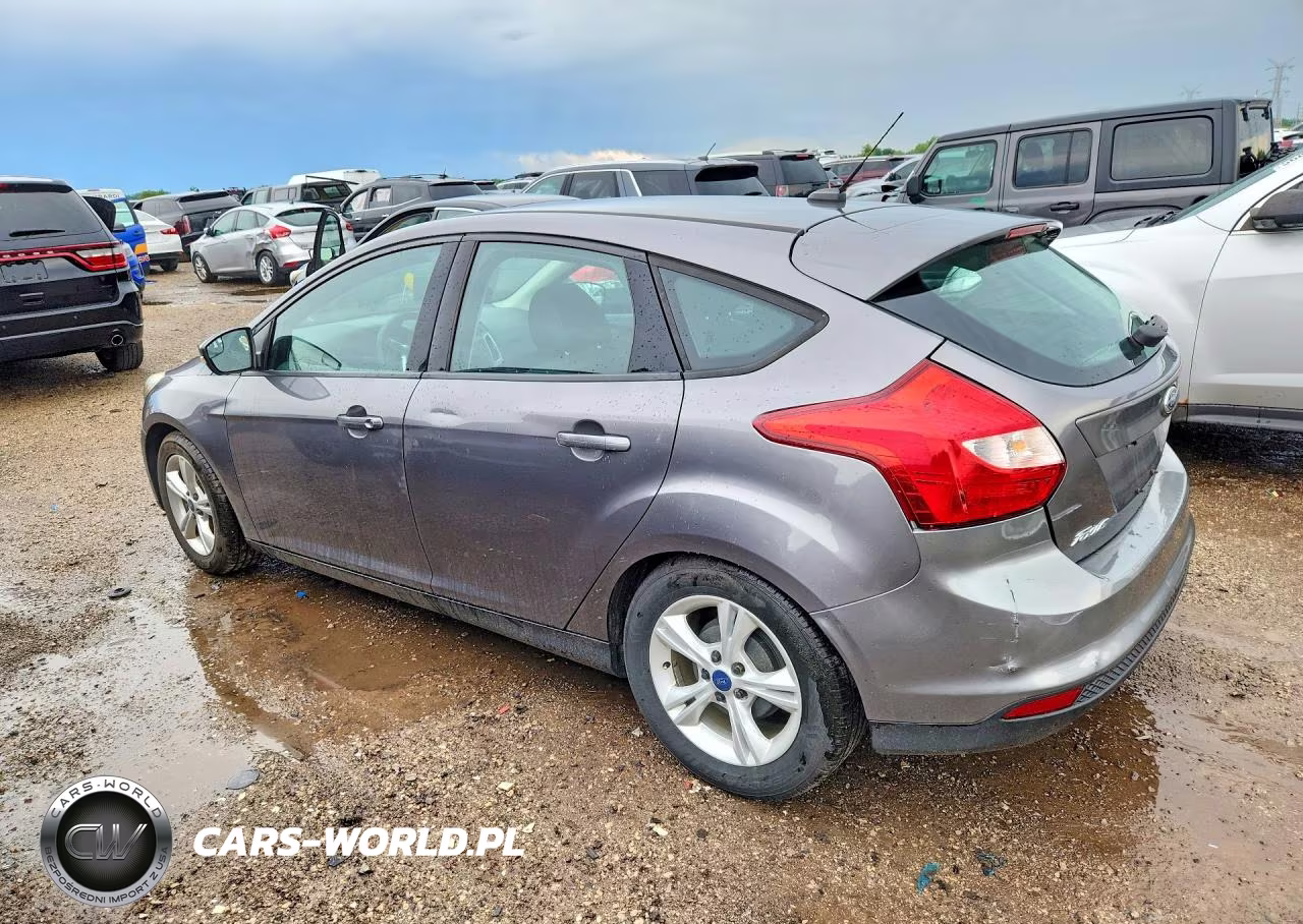 2014 Ford Focus Se VIN:1FADP3K22EL173592 - 2