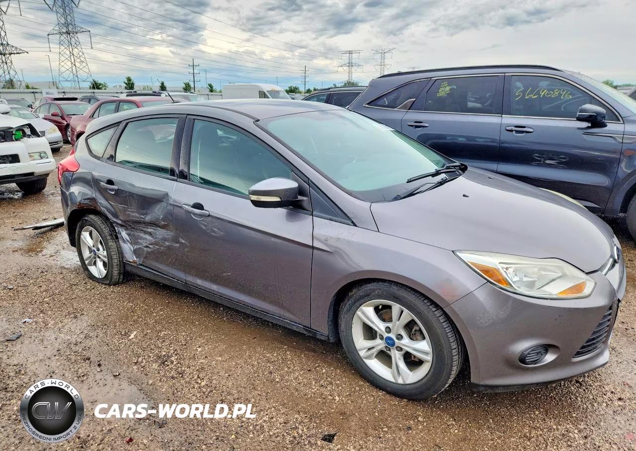 2014 Ford Focus Se VIN:1FADP3K22EL173592 - 4