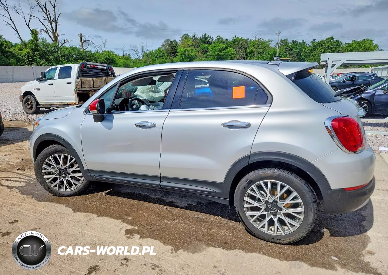2018 Fiat 500X Lounge VIN:ZFBCFYDB5JP657118 - 2