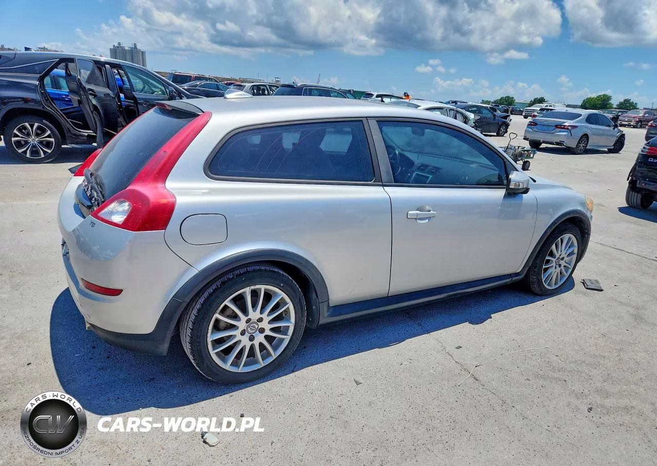 2011 Volvo C30 VIN:YV1672MK5B2205599 - 3