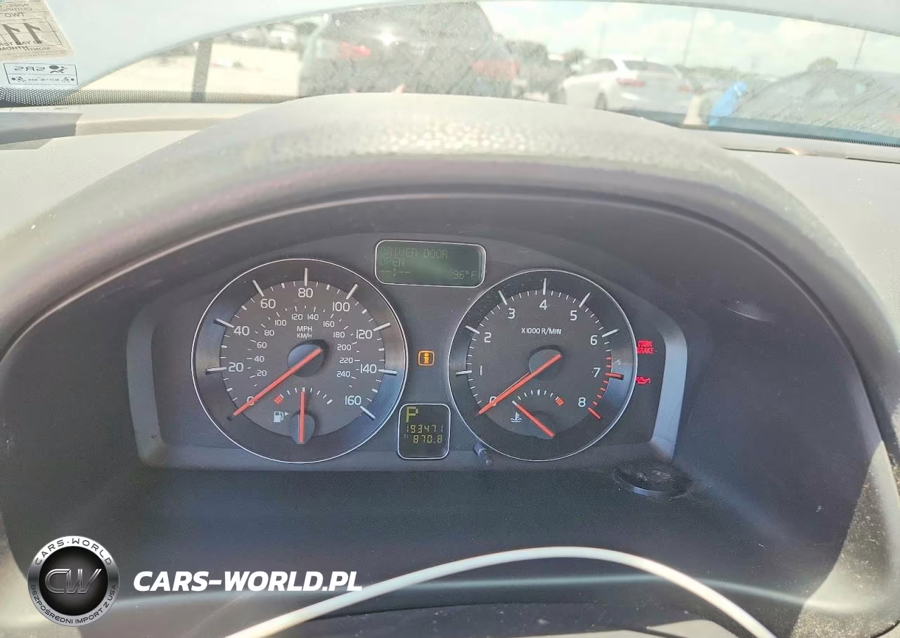 2011 Volvo C30 VIN:YV1672MK5B2205599 - 9