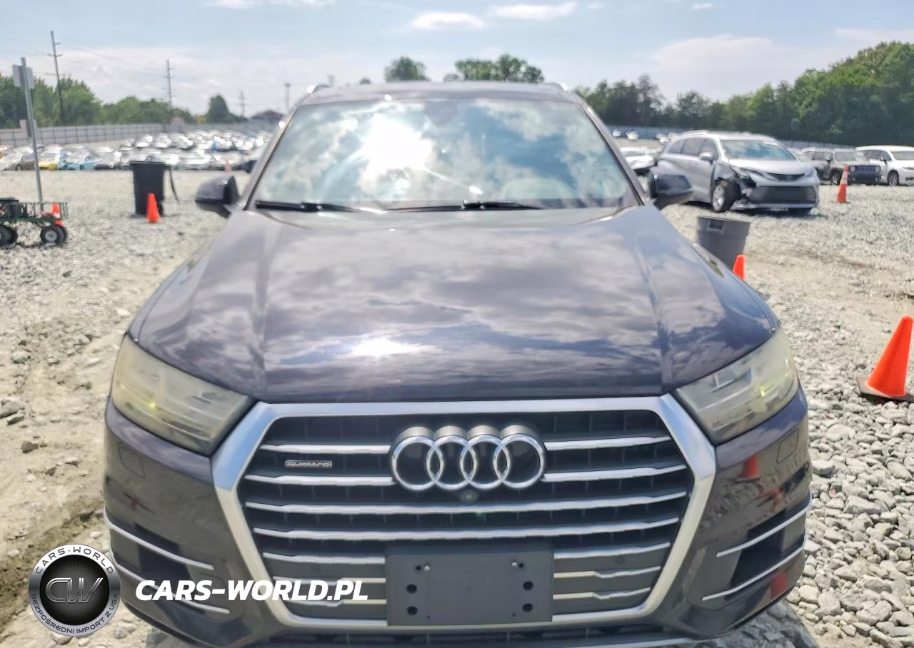 2017 Audi Q7 Premium Plus VIN:WA1LAAF78HD010097 - 5