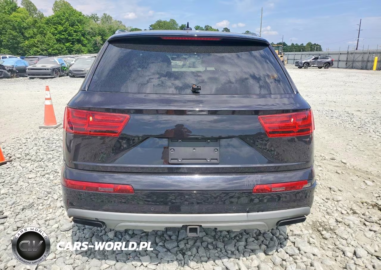 2017 Audi Q7 Premium Plus VIN:WA1LAAF78HD010097 - 6