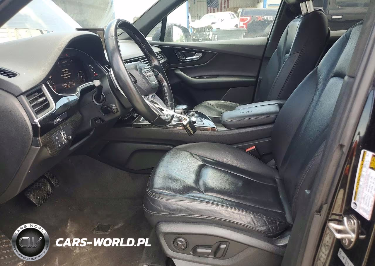 2017 Audi Q7 Premium Plus VIN:WA1LAAF78HD010097 - 7