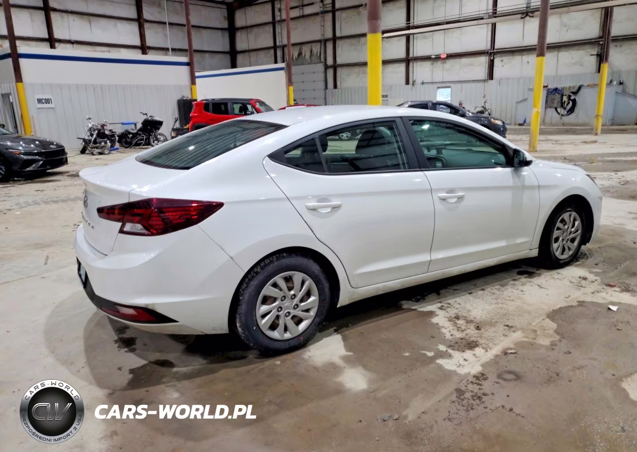 2019 Hyundai Elantra Se VIN:5NPD74LF7KH425595 - 3
