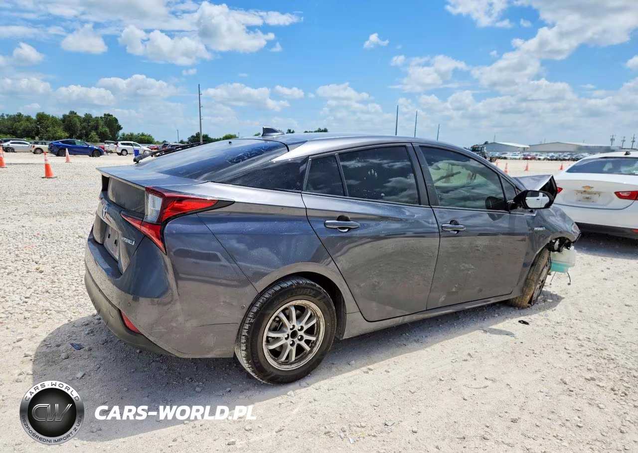 2019 Toyota Prius Le VIN:JTDKARFU6K3071449 - 3