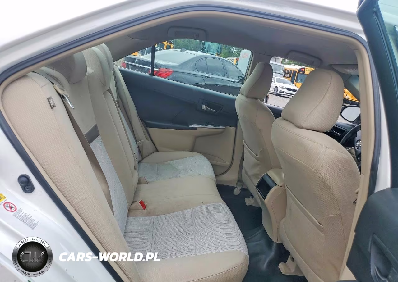 2012 Toyota Camry Hybrid Le VIN:4T1BD1FK0CU051485 - 10