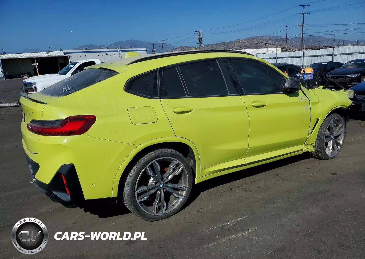 2023 BMW X4 M VIN:5YM23EC05P9T15821 - 3