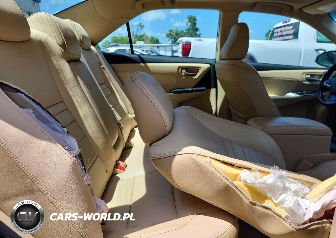 2016 Toyota Camry Xle VIN:4T1BF1FK0GU576563 - 10