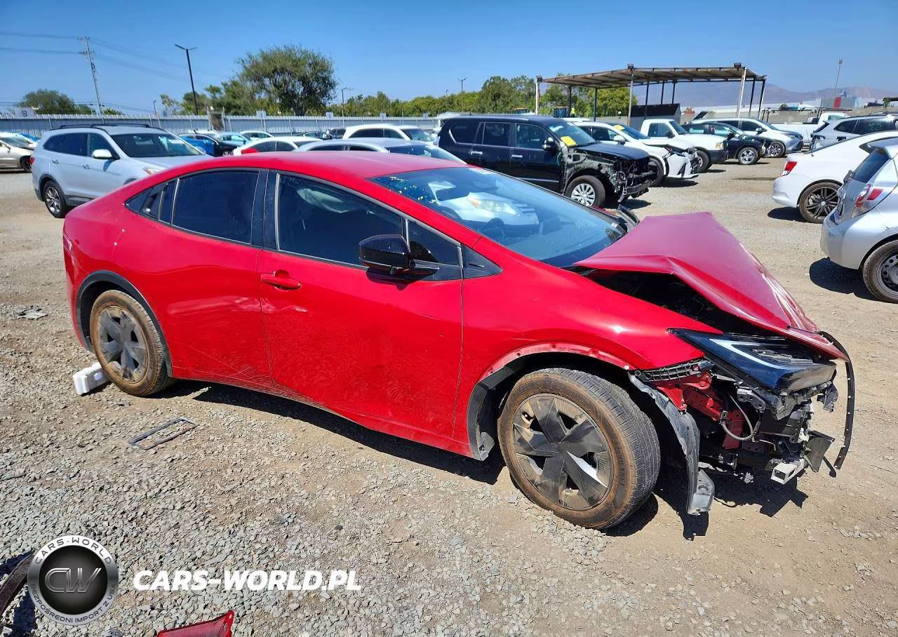 2024 Toyota Prius Le VIN:JTDACAAU6R3043384 - 4