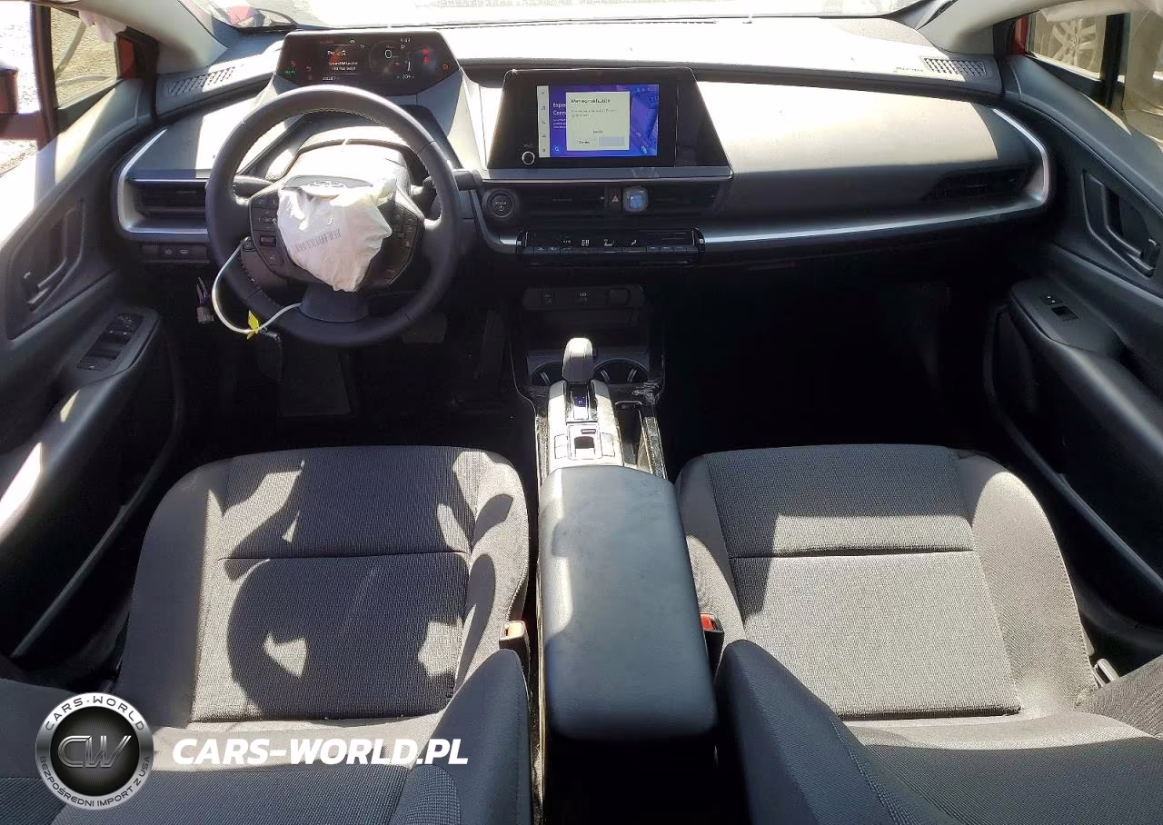 2024 Toyota Prius Le VIN:JTDACAAU6R3043384 - 8