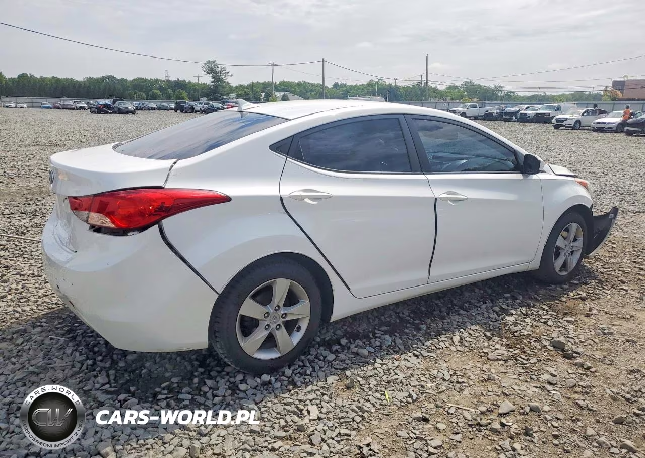 2011 Hyundai Elantra Gls VIN:5NPDH4AE1BH005354 - 3
