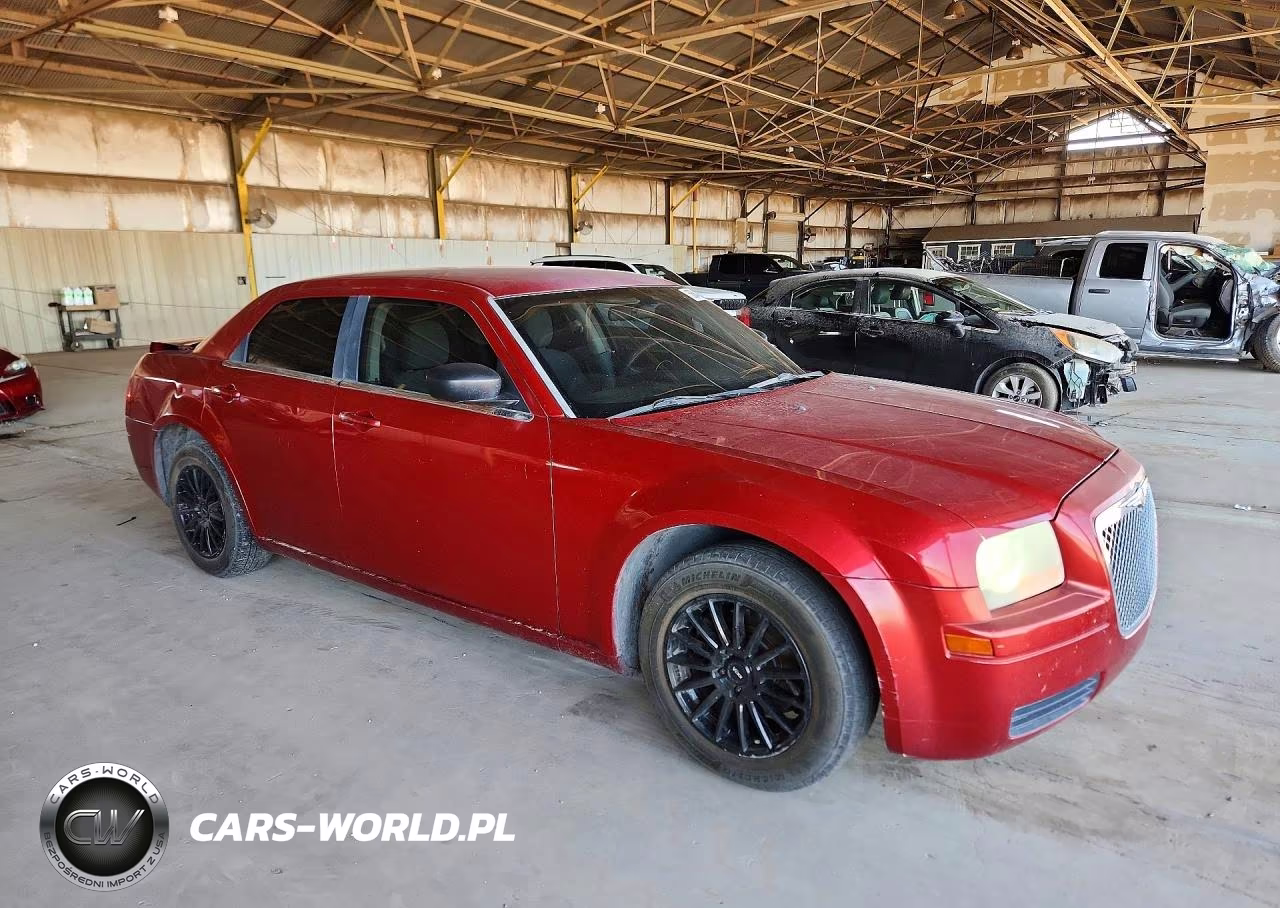 2007 Chrysler 300 VIN:2C3KA43R77H860916 - 4