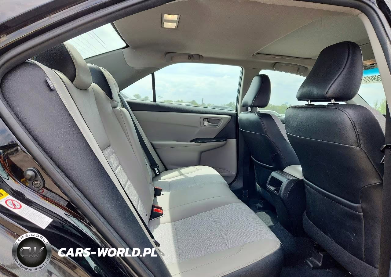 2017 Toyota Camry Se VIN:4T1BF1FK9HU449389 - 10