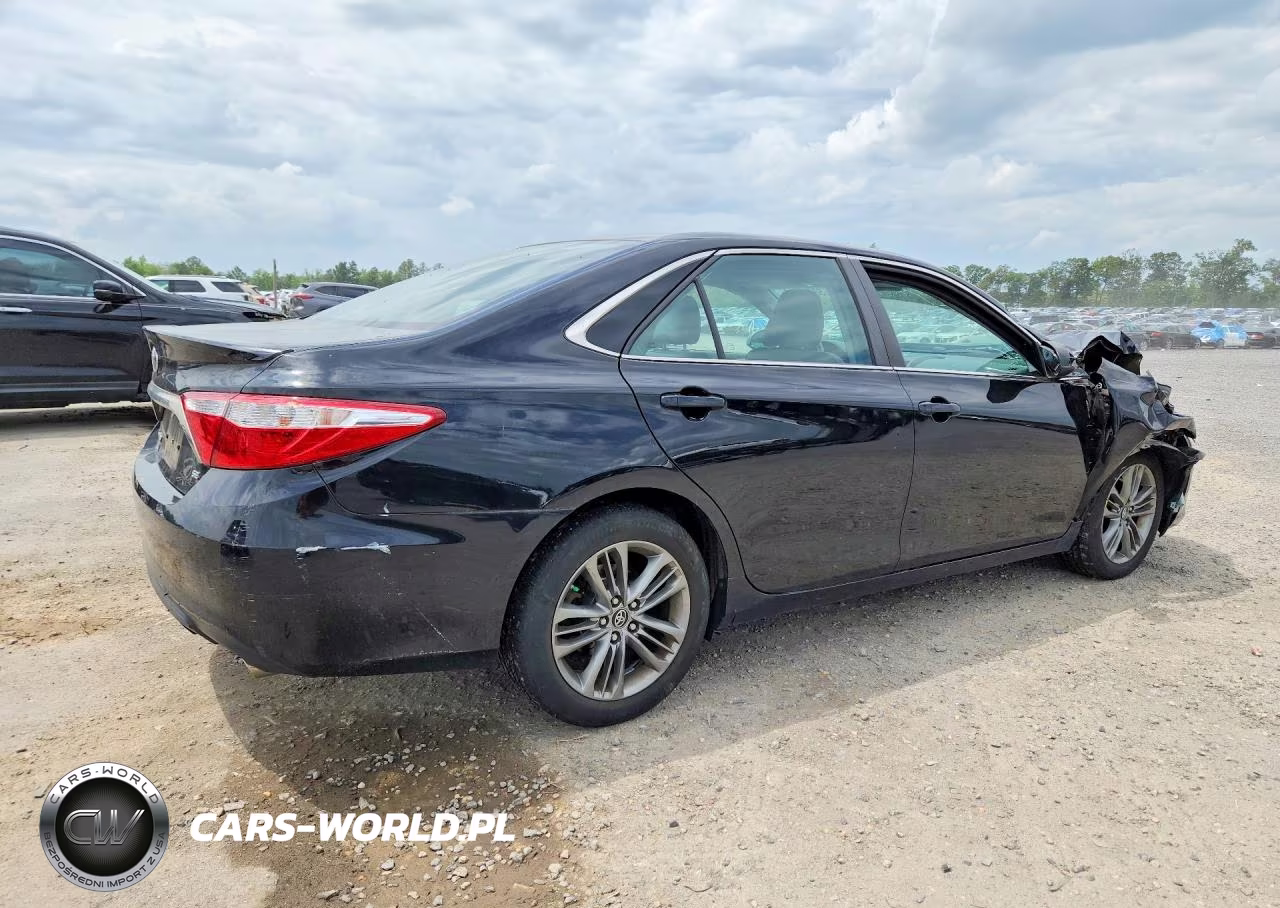 2017 Toyota Camry Se VIN:4T1BF1FK9HU449389 - 3