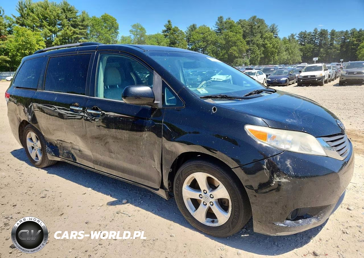 2013 Toyota Sienna Xle 8-Passenger VIN:5TDYK3DC5DS316502 - 4