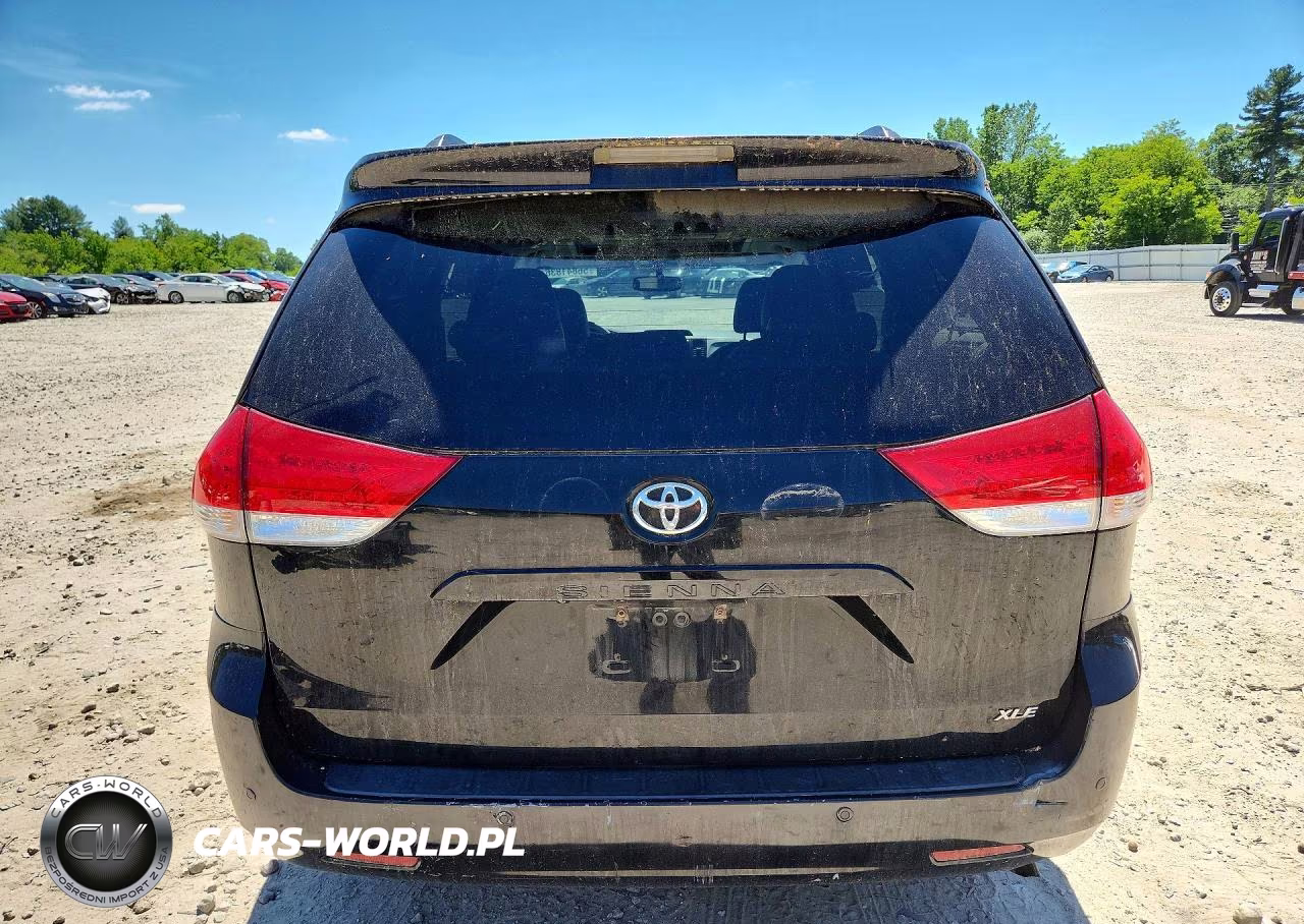 2013 Toyota Sienna Xle 8-Passenger VIN:5TDYK3DC5DS316502 - 6