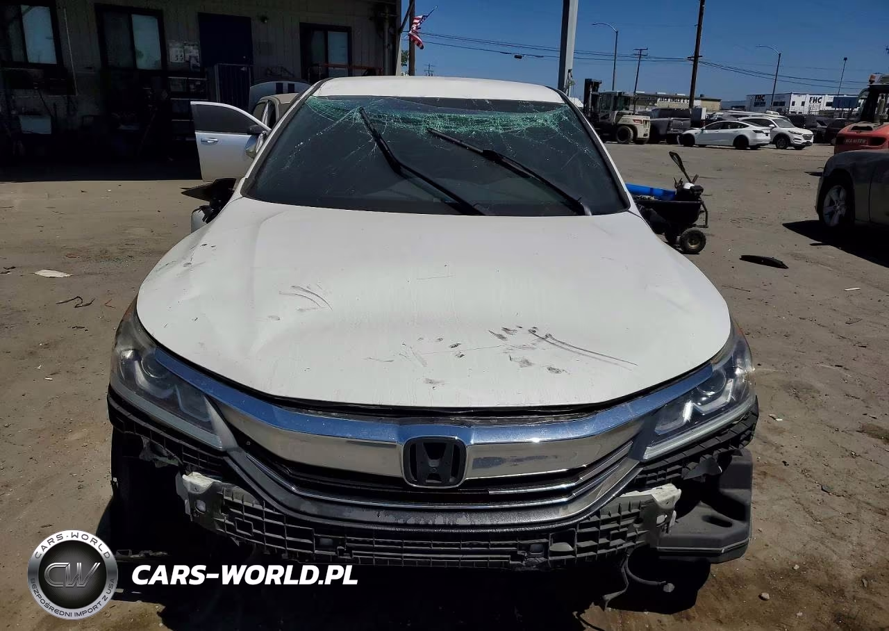 2017 Honda Accord Sport VIN:1HGCR2F56HA269306 - 5